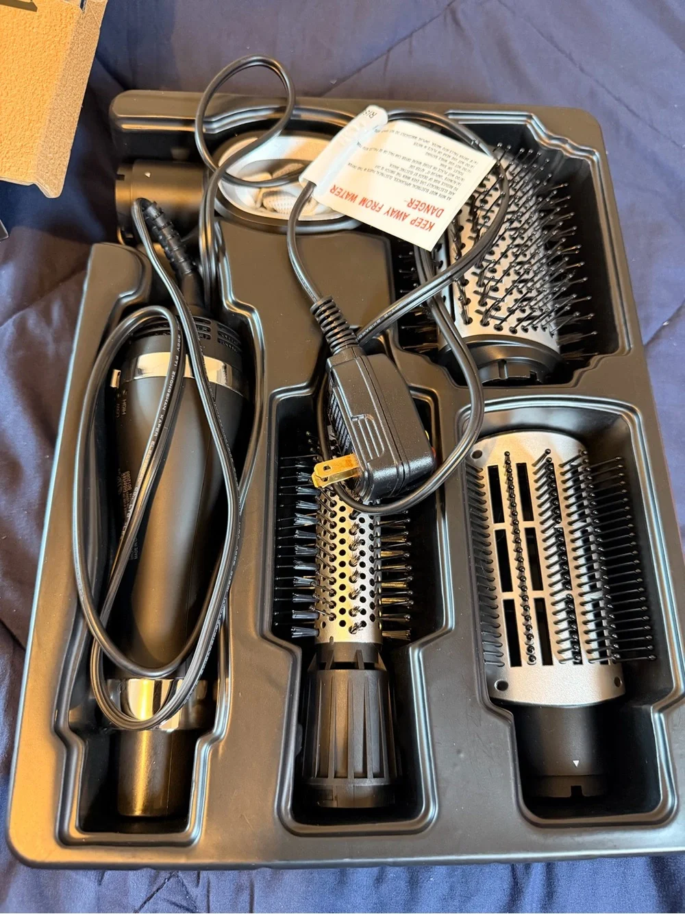 4-in-1 Hot Air Brush Hair Styler - Gold